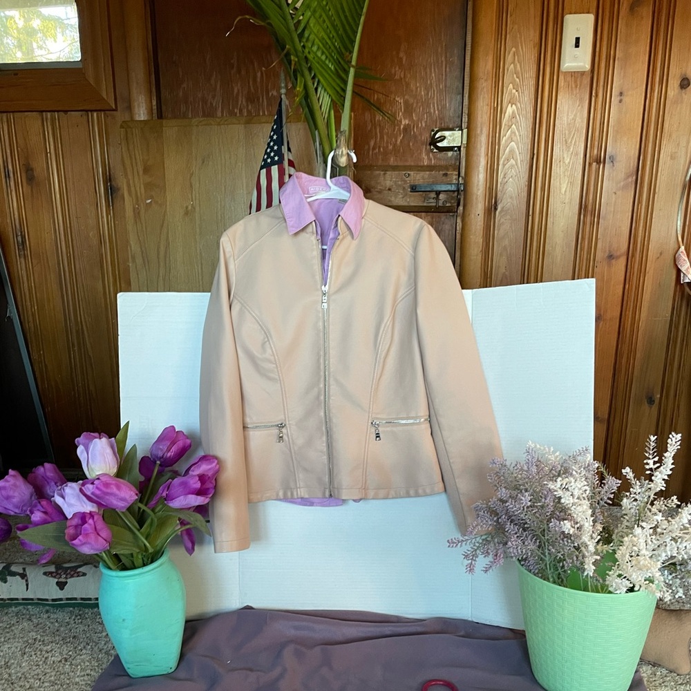cb est 1962 faux leather jacket pink Med Excellent Condition fabric under arm